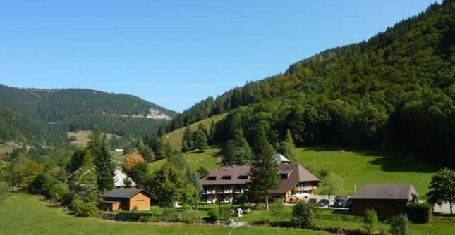 Hotel Lawine Todtnau Eksteriør bilde